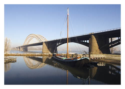 spiegel waalbrug